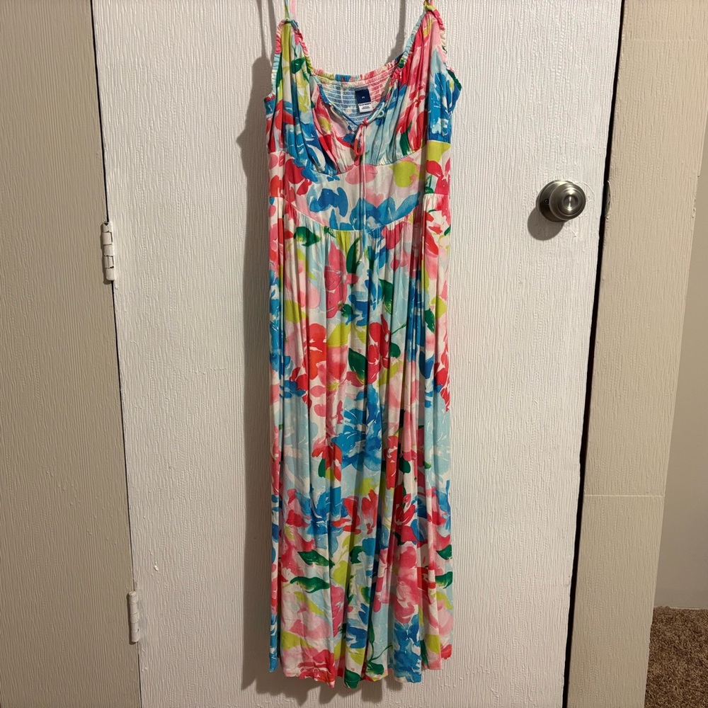 White floral print midi dress